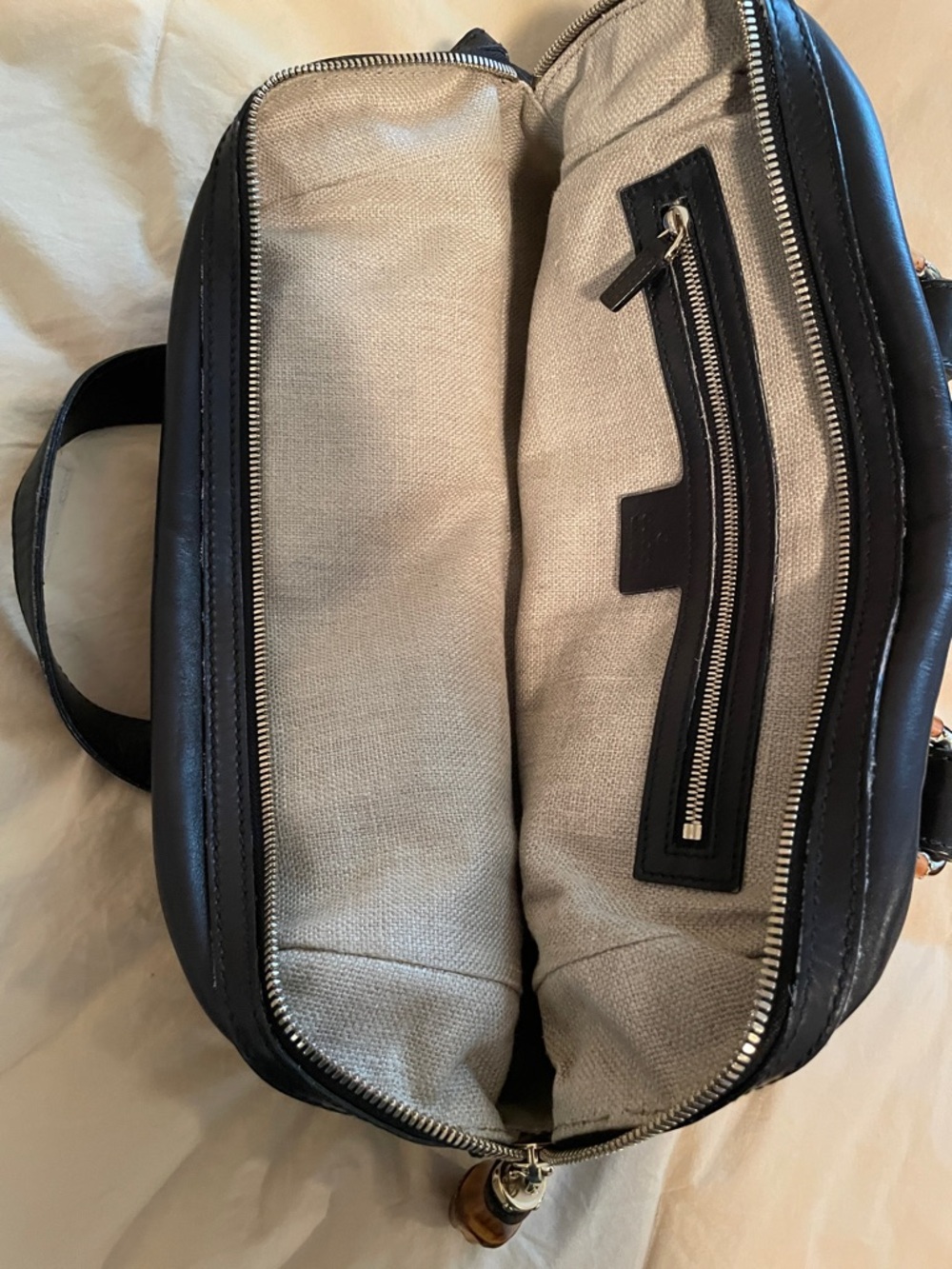 Gucci Black Leather Satchel with Gold and bamboo Accents - Picture 4 of 12